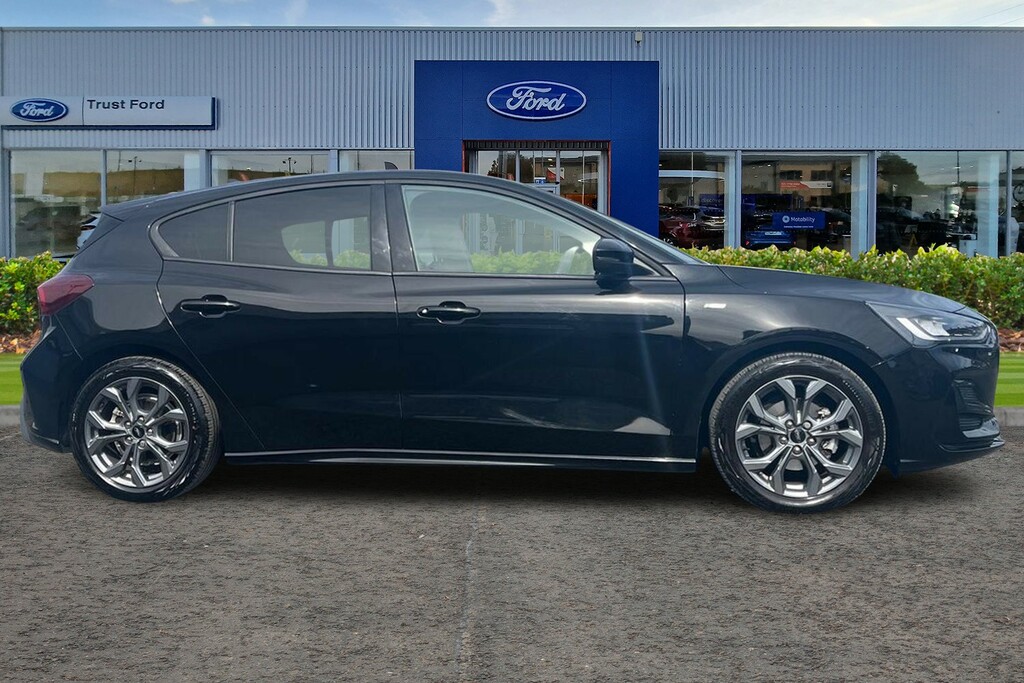 Ford Focus 1.0 Ecoboost Hybrid Mhev 155 St-line YP24RRO Black #3