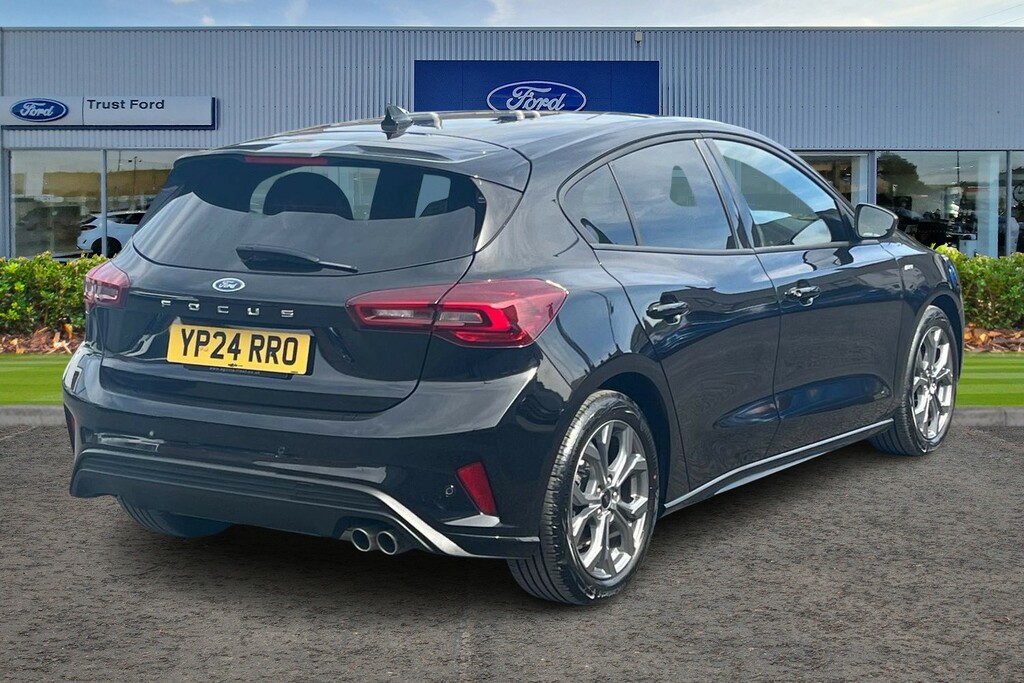 Ford Focus 1.0 Ecoboost Hybrid Mhev 155 St-line YP24RRO Black #4