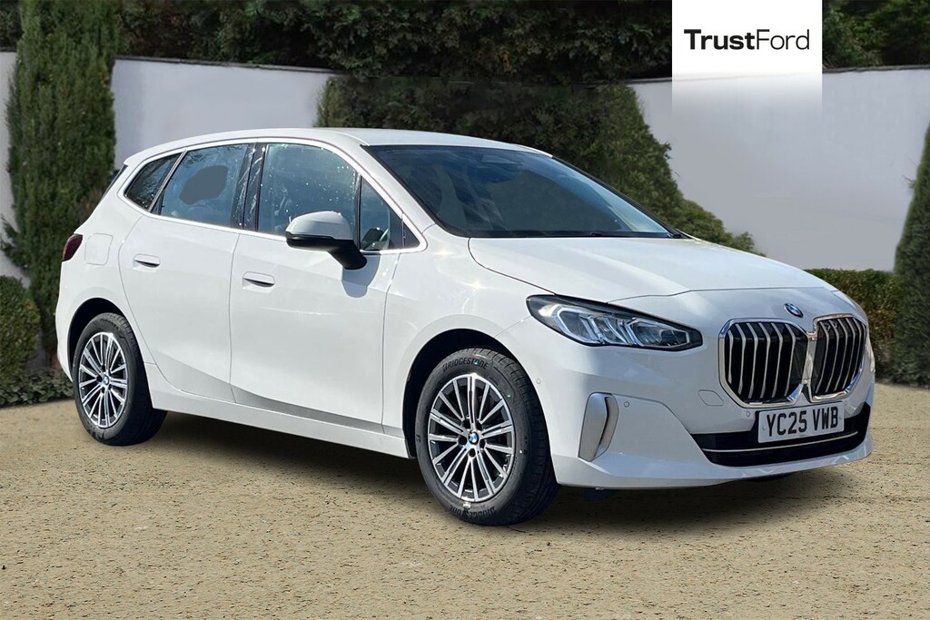 BMW 2 Series Luxury Leather Seats Rear View Camera Satell White