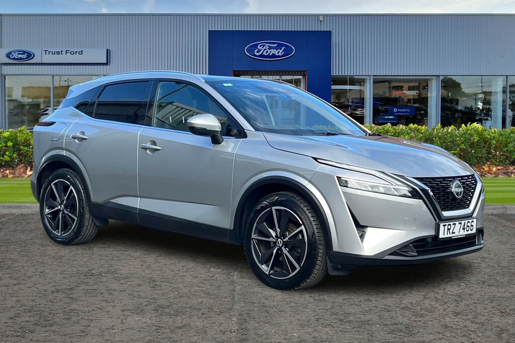 Nissan Qashqai 1.3 Dig-t Mh Tekna Silver