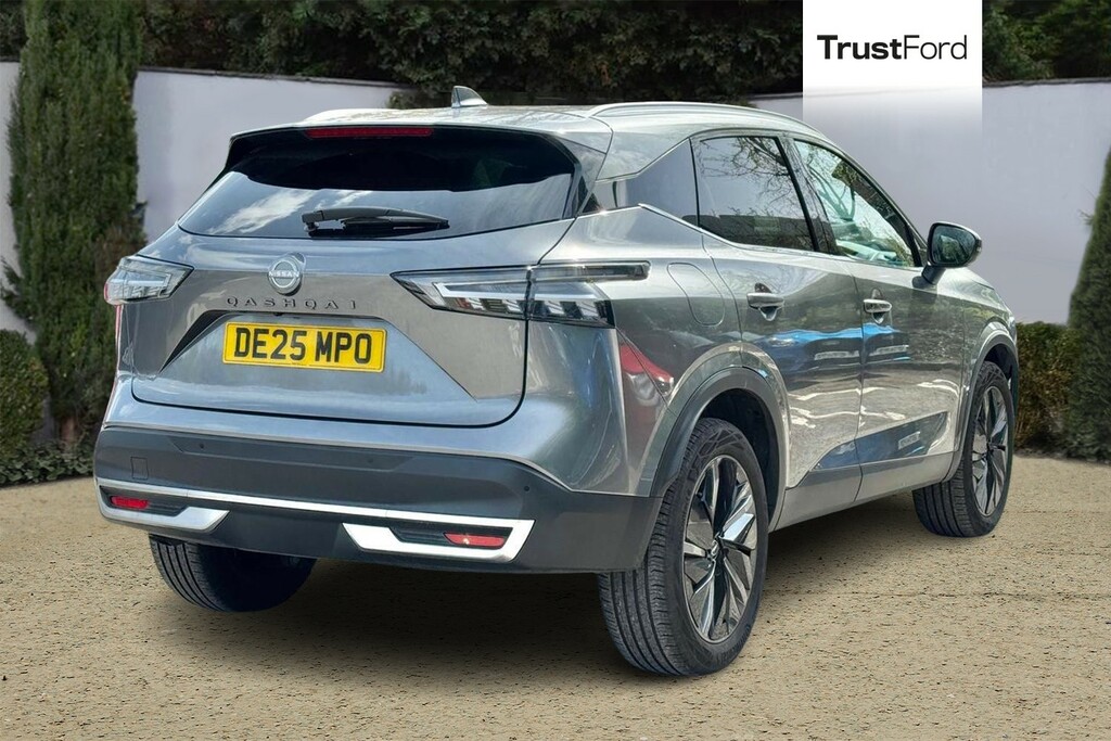 Nissan Qashqai 1.3 Dig-t Mh Tekna Heated Seats Steering Whe DE25MPO Grey #4