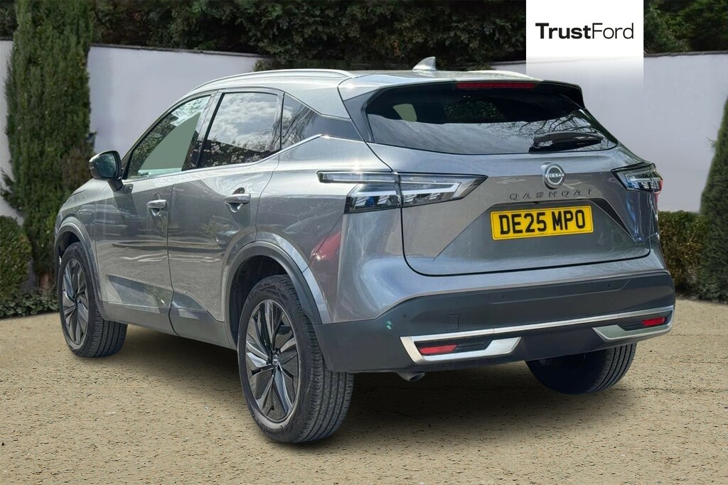 Nissan Qashqai 1.3 Dig-t Mh Tekna Heated Seats Steering Whe DE25MPO Grey #2