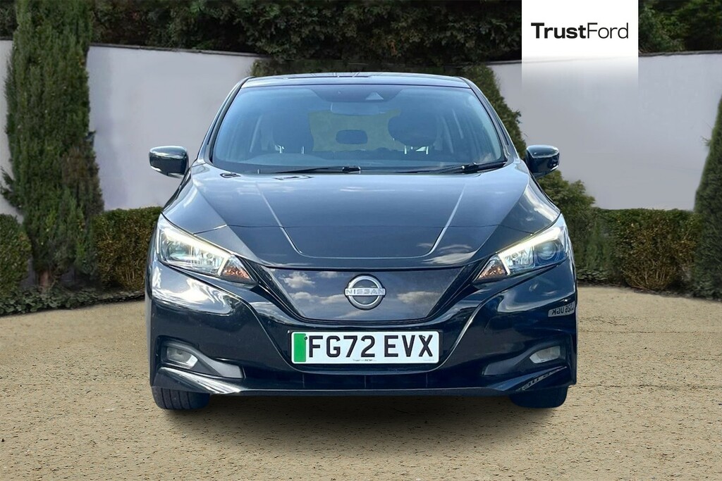 Nissan Leaf 39Kwh Acenta Hatchback 150 Ps FG72EVX Black #6