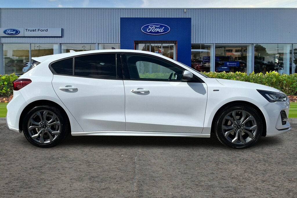 Ford Focus 1.0 St-line Sync4 Navigation Front Rear Parking YP24NZB White #3