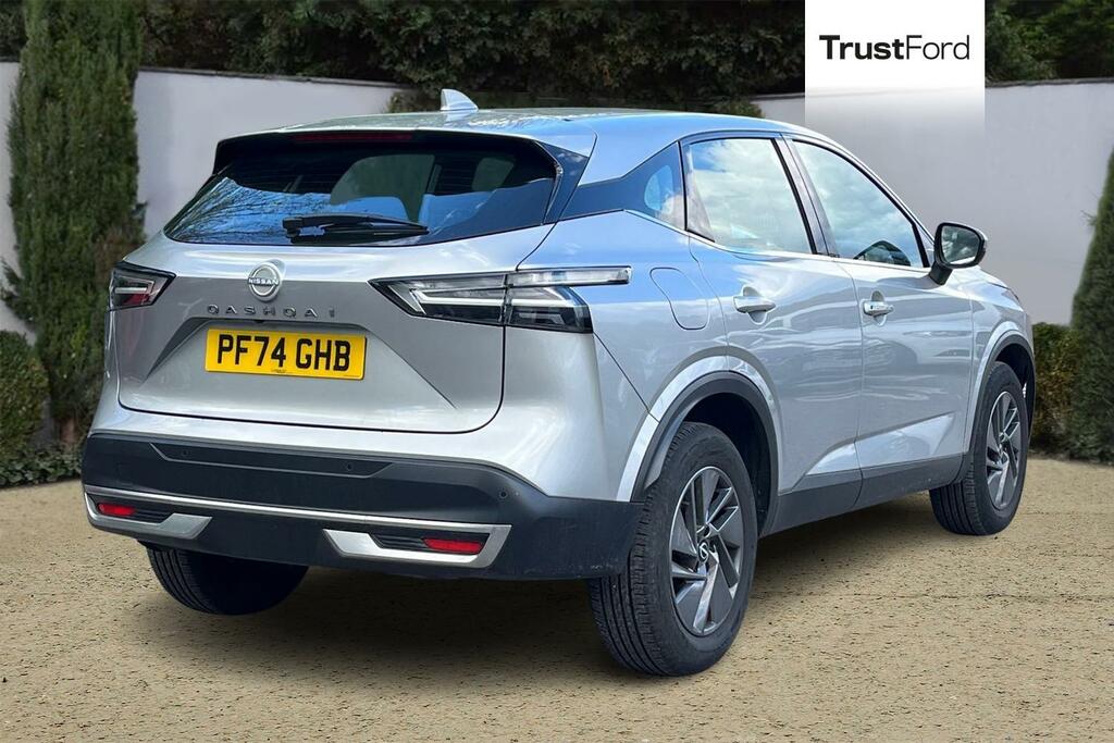 Nissan Qashqai 1.3 Dig-t Mh Acenta Premium Rear Camera Apple PF74GHB Silver #4