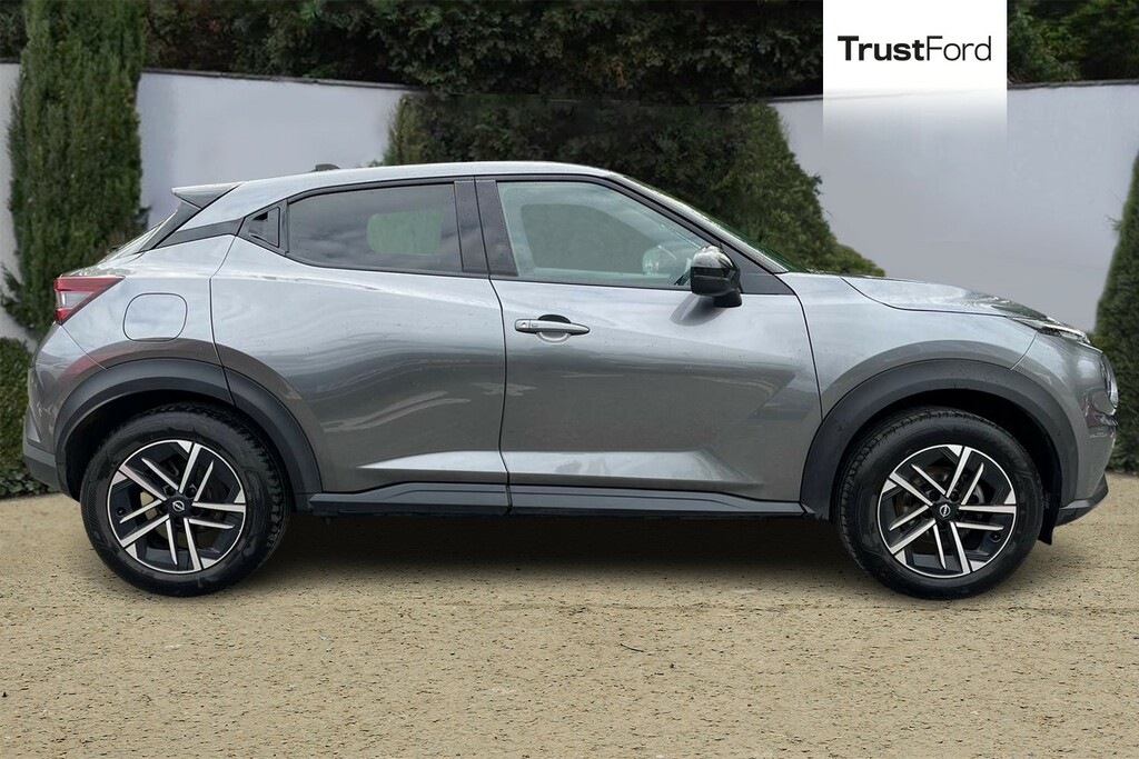 Nissan Juke 1.6 Hybrid N-connecta Wireless Charger Re MK75XMS Grey #3
