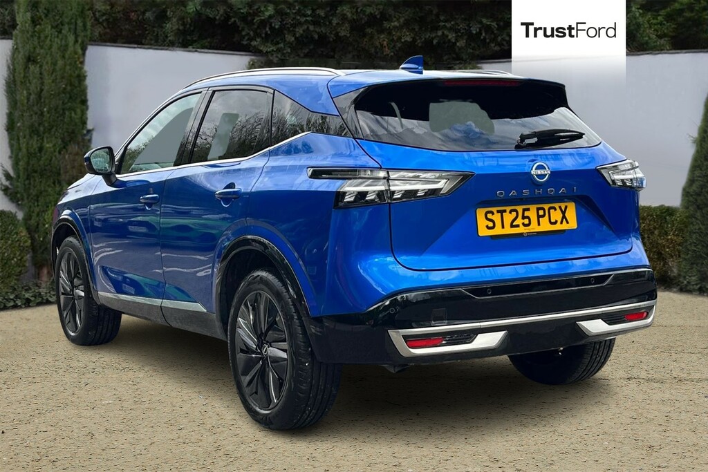 Nissan Qashqai 1.3 Dig-t Mh Tekna Panoramic Roof 360 Camera W ST25PCX Blue #2
