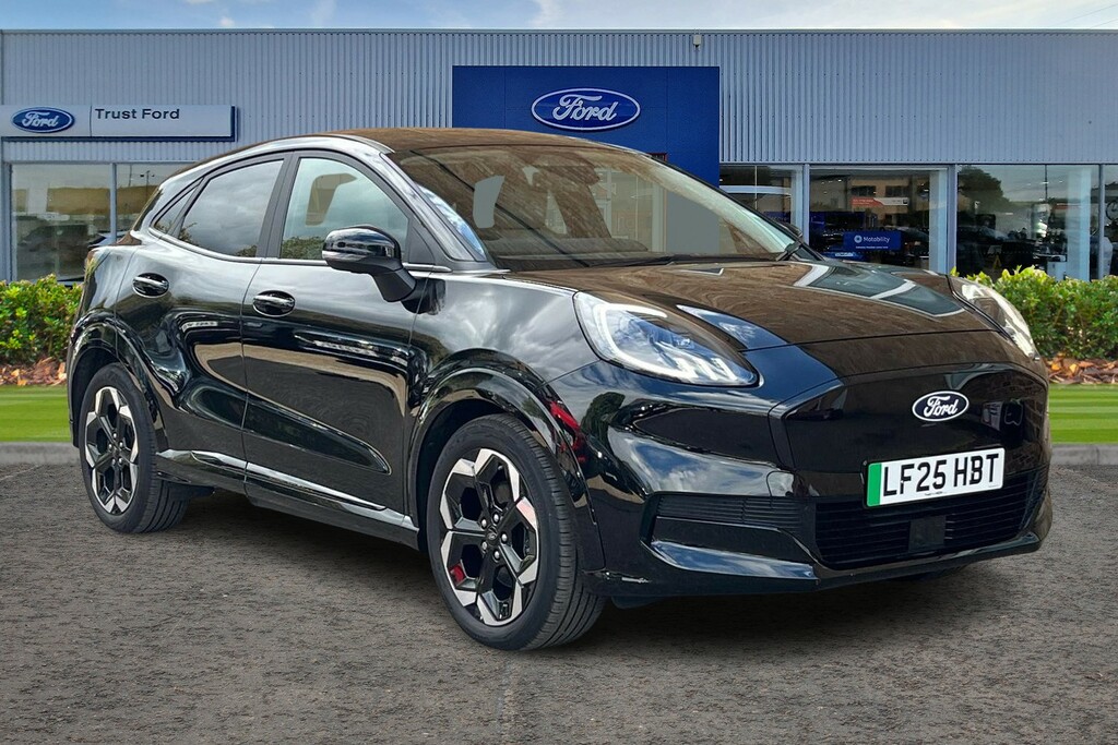 Ford Puma Gen-e Standard Range 43Kwh Premium Suv Electri Black