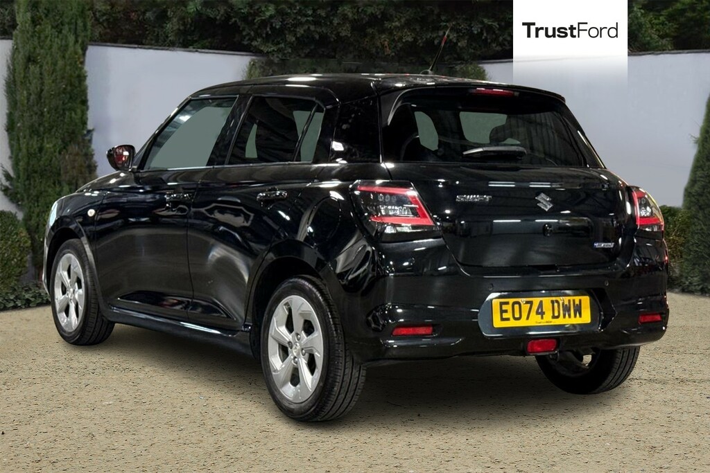 Suzuki Swift 1.2 Mild Hybrid Motion EO74DWW Black #2
