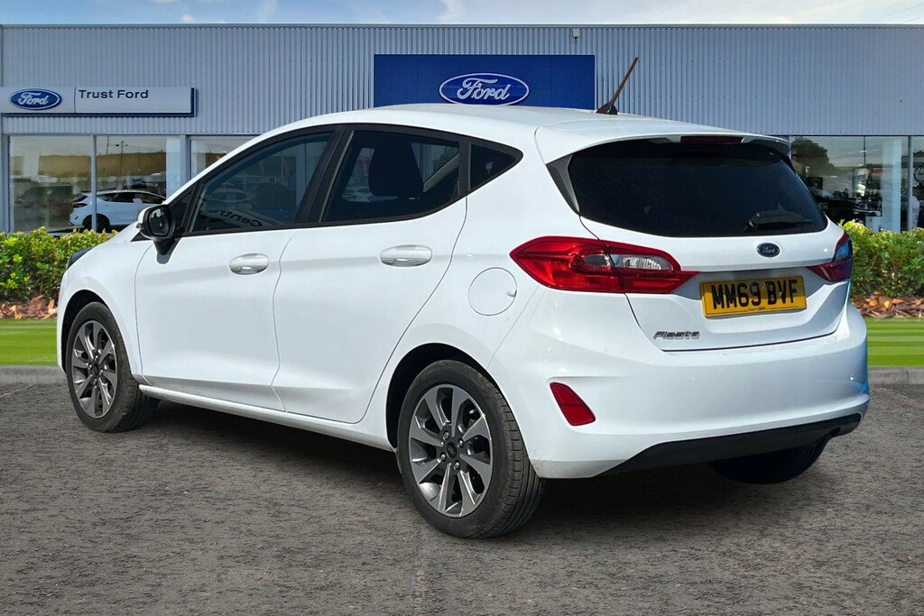 Ford Fiesta Trend Low Mileage Sync 3 Touchscreen Navigatio MM69BVF White #2