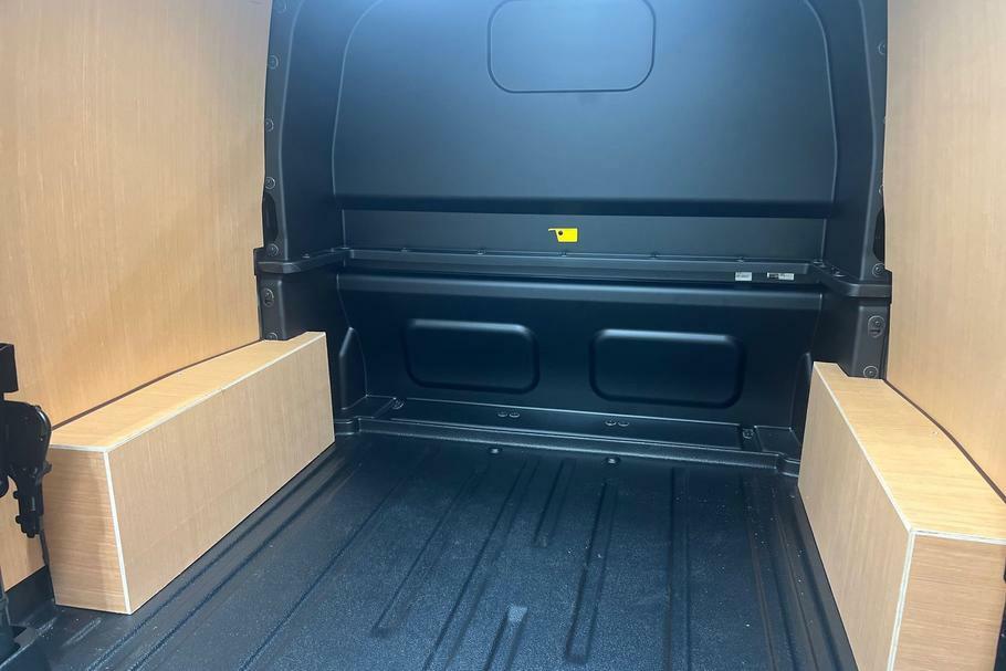 Ford Transit Custom 320 Limited L1 Swb Double Cab In Van Fwd 2.5 LL75RVN #4