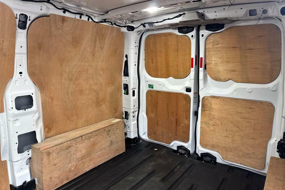 Ford Transit Custom 280 Limited L1 Swb Fwd 2.0 Ecoblue 136Ps Low Roof DS24MXD White #4