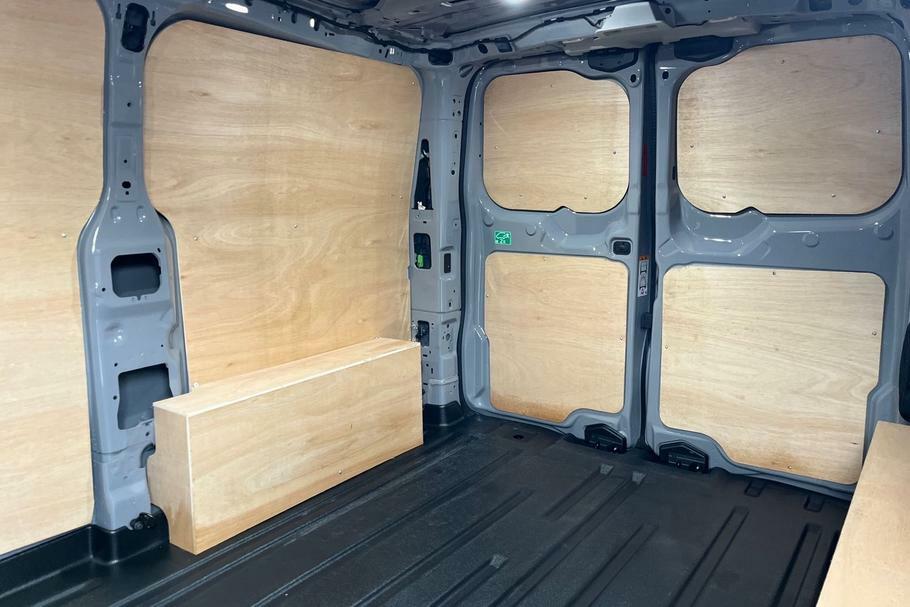Ford Transit Custom 320 Limited L1 Swb Fwd 2.0 Ecoblue 136Ps Low Roof WR75MXE Grey #4