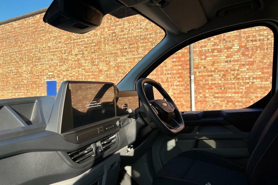 Ford Transit Custom 320 Trend L1 Swb Double Cab In Van Fwd 2.5 Ph White #3