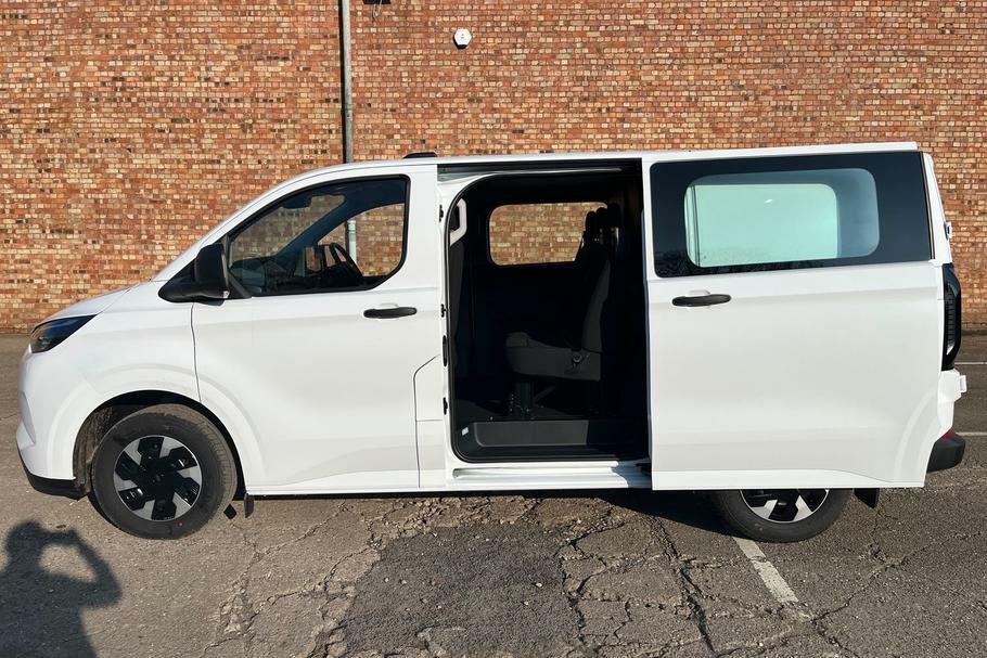 Ford Transit Custom 320 Trend L1 Swb Double Cab In Van Fwd 2.5 Ph White #5