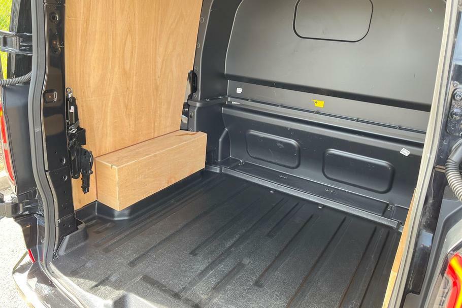 Ford Transit Custom 320 Sport L1 Swb Double Cab In Van Fwd 2.0 Ec EA25OJW Black #4