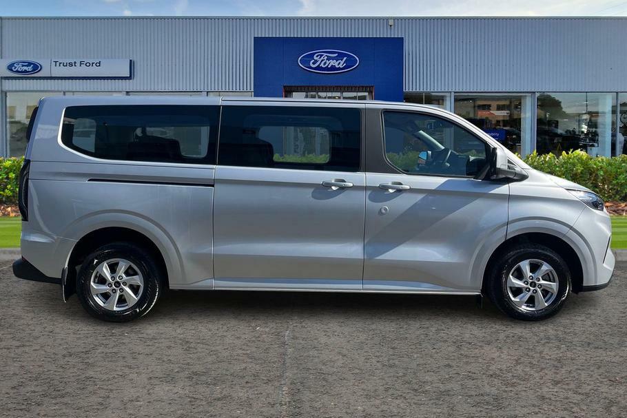 Ford Tourneo Custom 320 Zetec L2 Lwb 9 Seat Minibus 2.0 Ecoblue 136Ps Silver #3