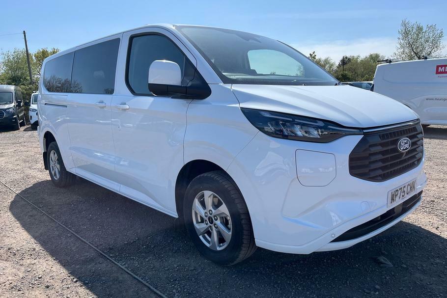 Ford Transit Custom 340 Limited L2 Lwb 9 Seat Kombi Fwd 2.5 Phev 232Ps White