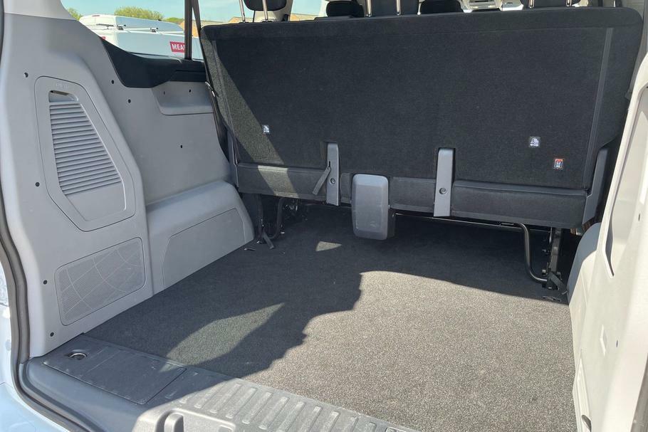 Ford Transit Custom 340 Limited L2 Lwb 9 Seat Kombi Fwd 2.5 Phev 232Ps WP75CMK White #4