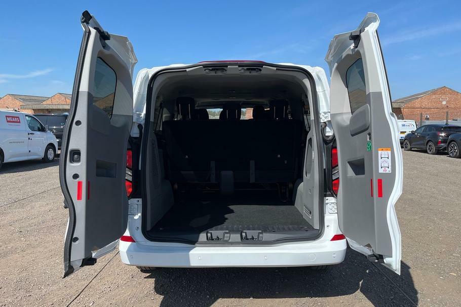 Ford Transit Custom 340 Limited L2 Lwb 9 Seat Kombi Fwd 2.5 Phev 232Ps WP75CMK White #6