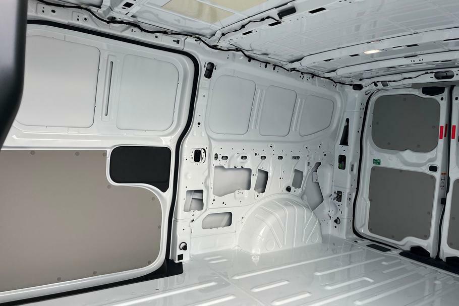 Ford Transit Custom 320 Trend L2 Lwb Rwd 100Kw 65Kwh Low Roof HT74EFM White #4