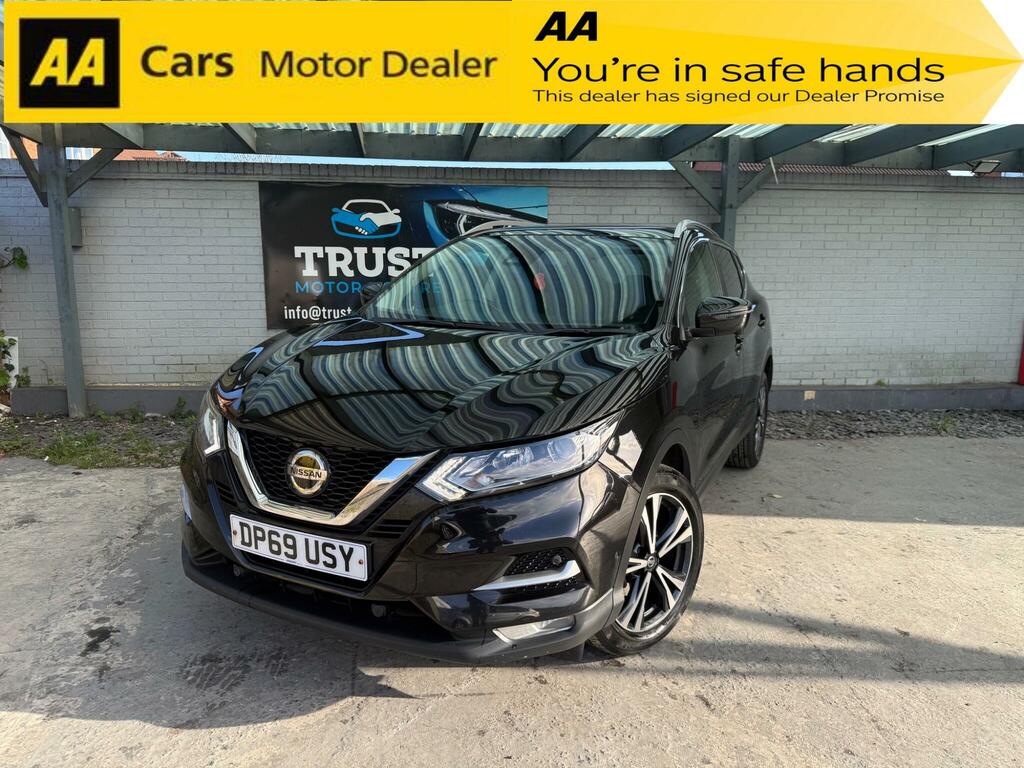 Nissan Qashqai 1.3 Dig-t N-connecta Euro 6 Ss Black