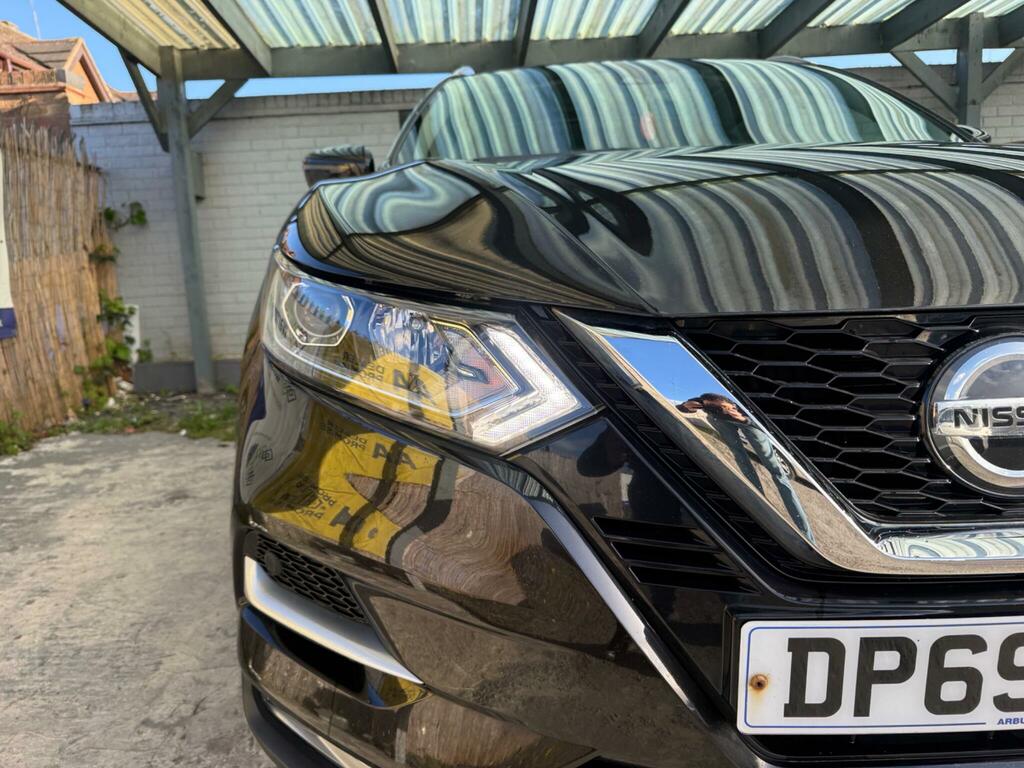Nissan Qashqai 1.3 Dig-t N-connecta Euro 6 Ss DP69USY Black #6
