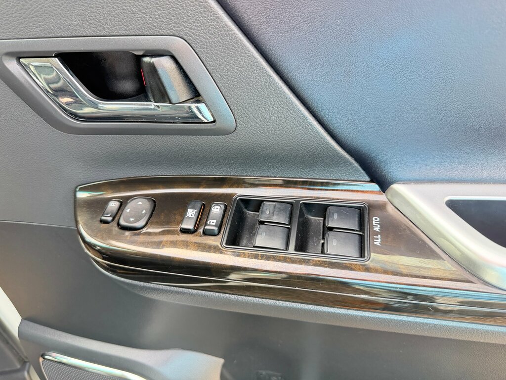 Toyota Vellfire 6 Hybrids Available Black #39