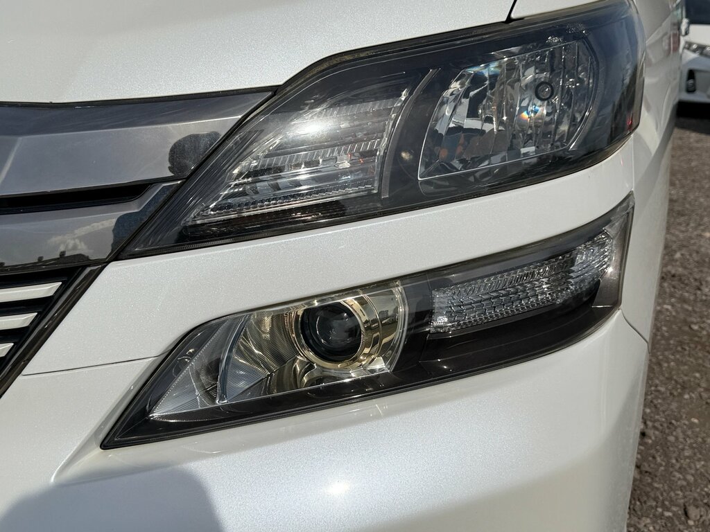 Toyota Vellfire 6 Hybrids Available Black #13