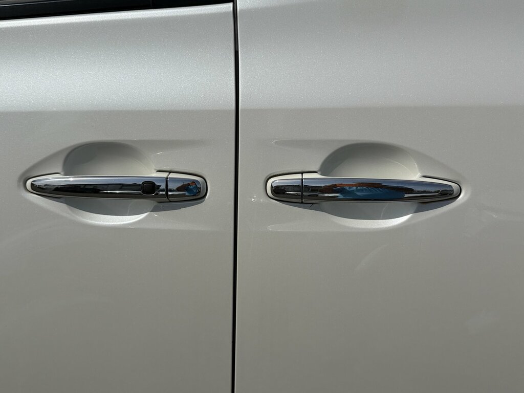 Toyota Vellfire 6 Hybrids Available Black #17
