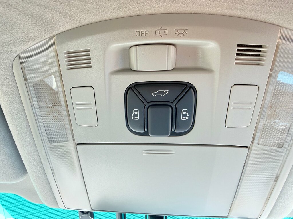Toyota Vellfire 6 Hybrids Available Black #40