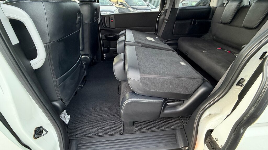 Honda StepWagon Spada 2.0 8 Seater Carplay Ulez Black #12