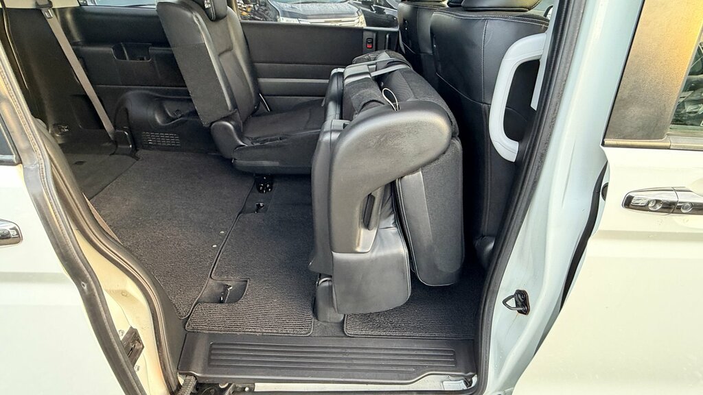 Honda StepWagon Spada 2.0 8 Seater Carplay Ulez Black #26