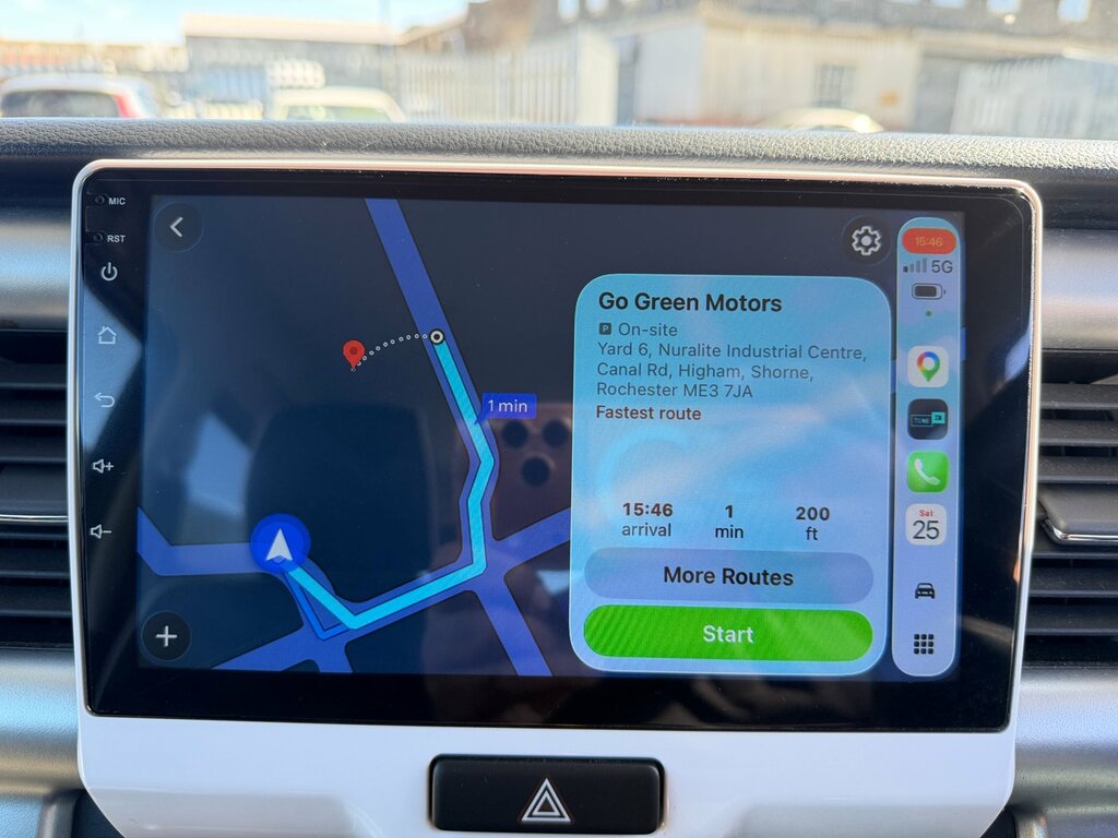 Honda Jazz Fit Hybrid Apply Carplay 24500 W