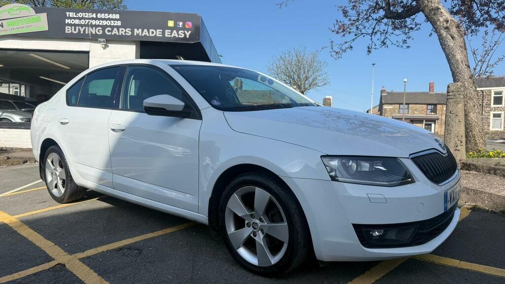 Skoda Octavia Hatchback 1.4 Tsi Se Sport Euro 6 Ss 2017 White