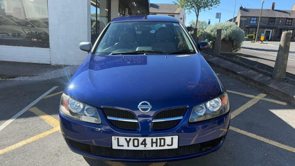 Nissan Almera Hatchback Black #5