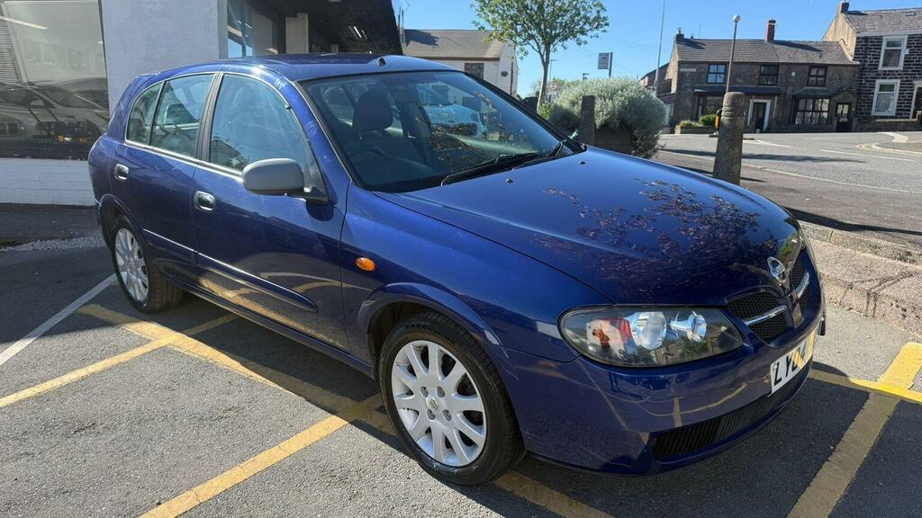 Nissan Almera Hatchback Black #1