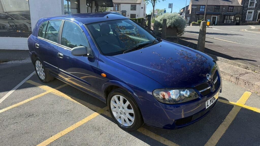 Nissan Almera Hatchback Black #10