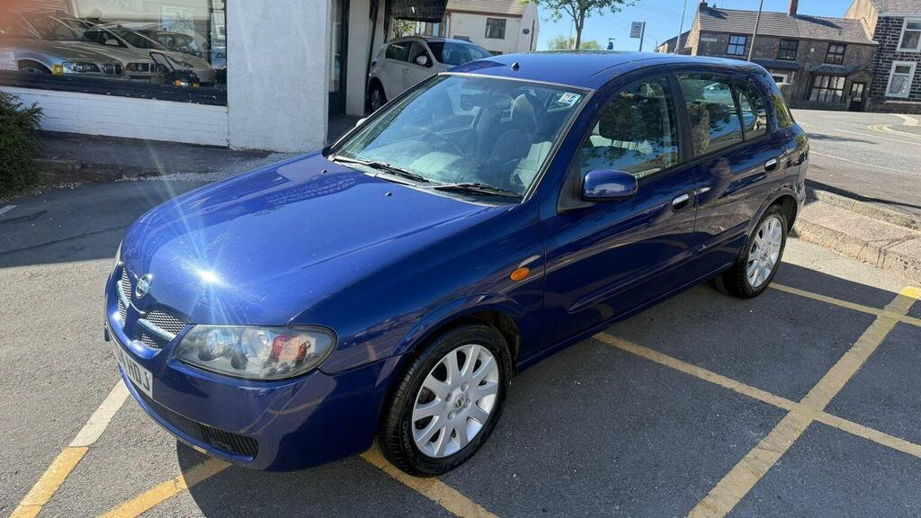 Nissan Almera Hatchback Black #12