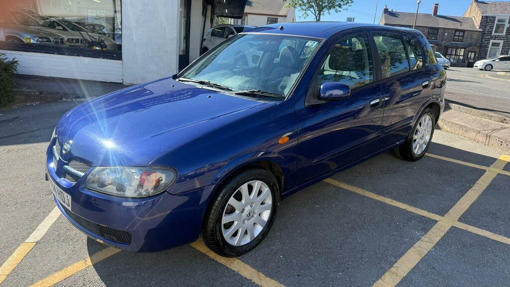 Nissan Almera Hatchback Black #3