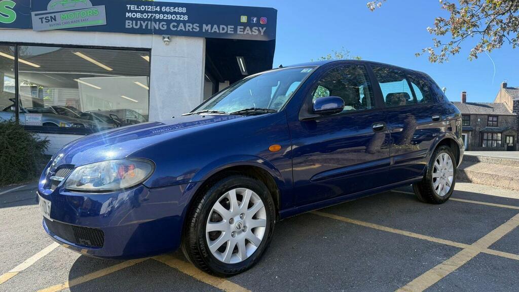 Nissan Almera Hatchback Black #9