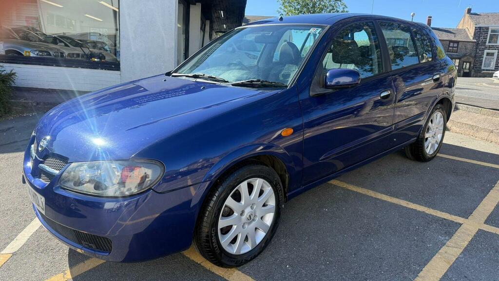 Nissan Almera Hatchback Black #6