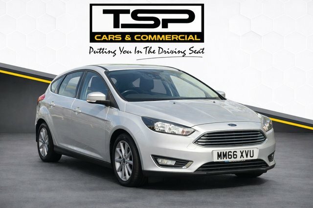 Ford Focus Ecoboost Titanium Hatchback Silver