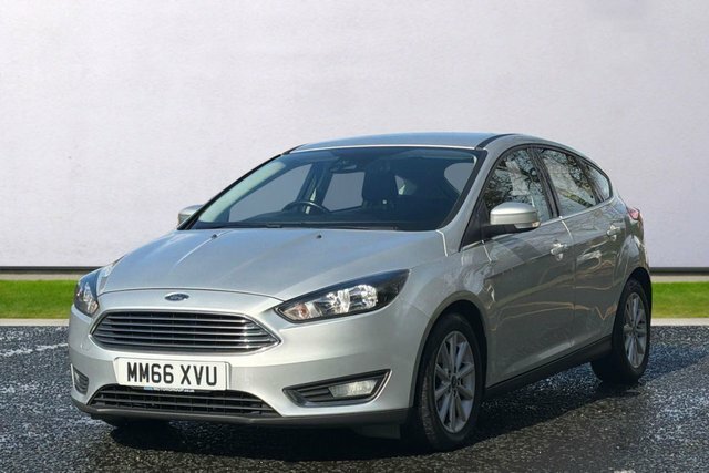 Ford Focus Ecoboost Titanium Hatchback MM66XVU Silver #3