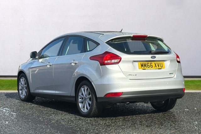 Ford Focus Ecoboost Titanium Hatchback MM66XVU Silver #5
