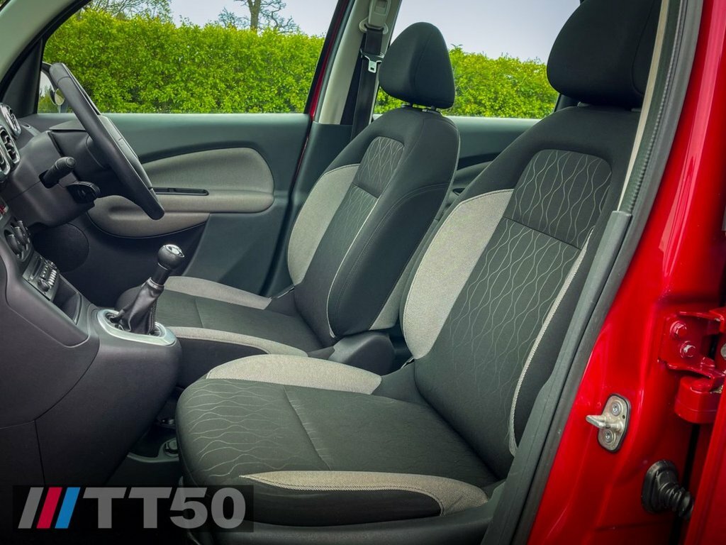 Citroen C3 Picasso 1.6L Selection KV63TFE Red #5