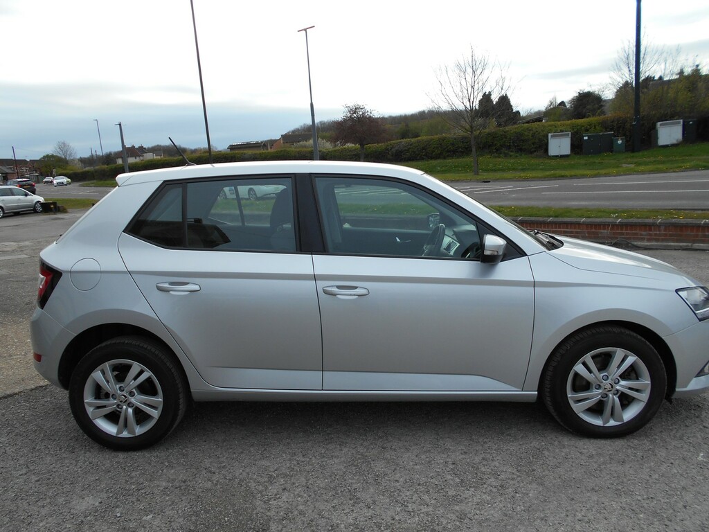 Skoda Fabia Hatchback 1.0 Tsi Se 201919 Silver #4