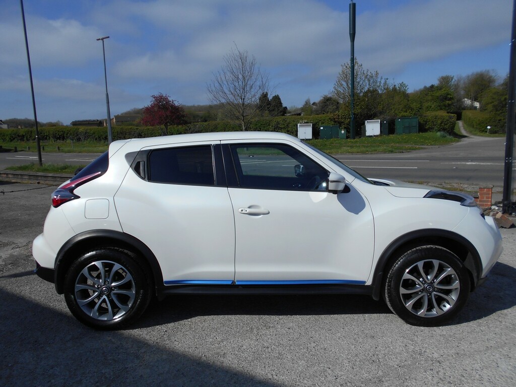 Nissan Juke Suv 1.6 Tekna 7702 Miles 201968 White #3