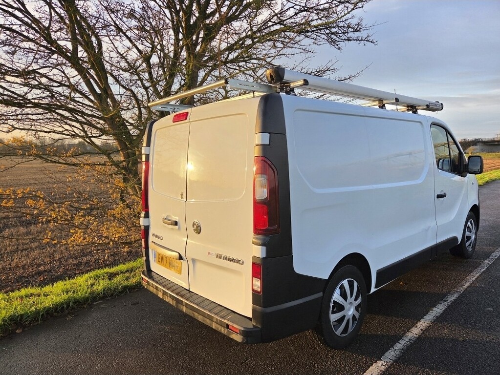 Vauxhall Vivaro Panel Van 1.6 Cdti 2700 Biturbo 2017 BV17WWR White #5