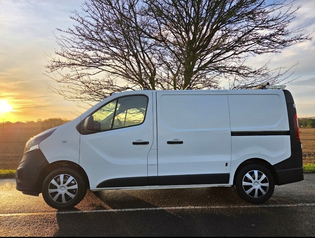 Vauxhall Vivaro Panel Van 1.6 Cdti 2700 Biturbo 2017 BV17WWR White #2